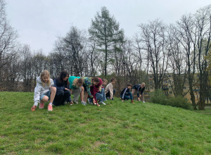 Egg rolling